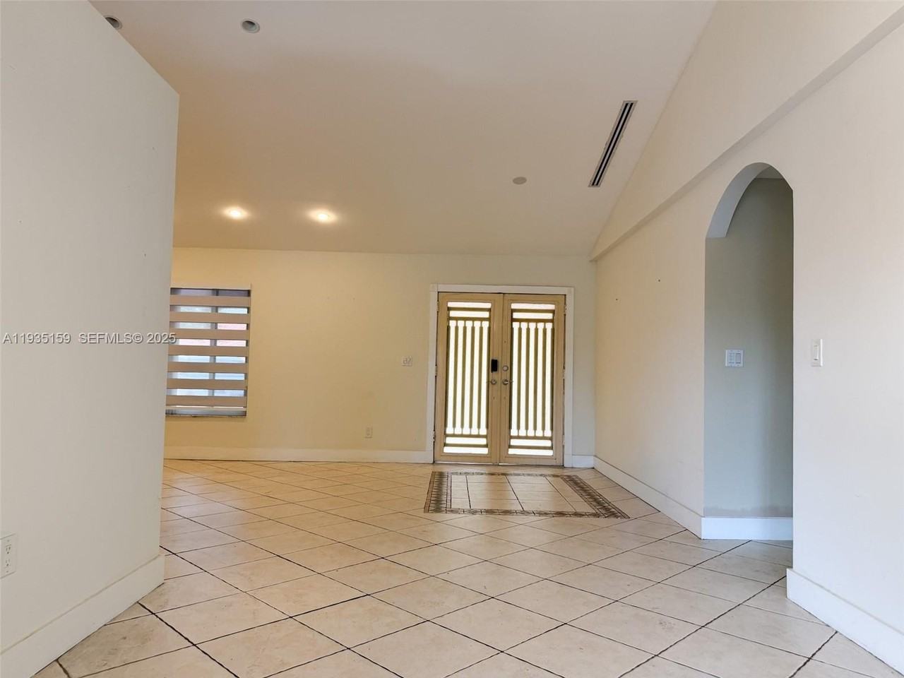 12250 Sw 2nd St - Photo 7 of 23