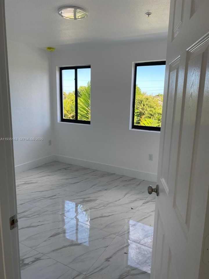 27100 Sw 142nd Pl - Photo 6 of 6