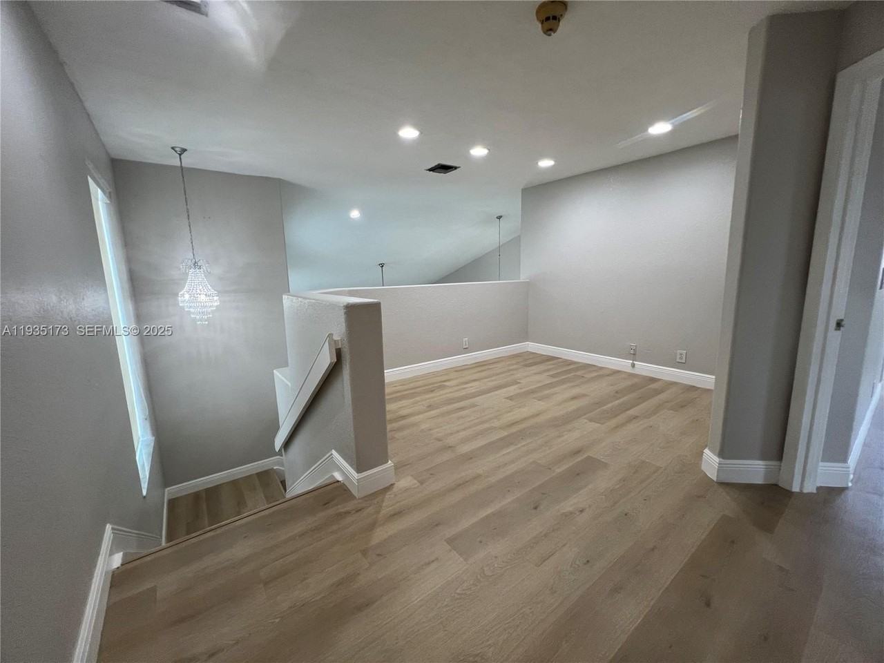 1075 Spyglass - Photo 5 of 17