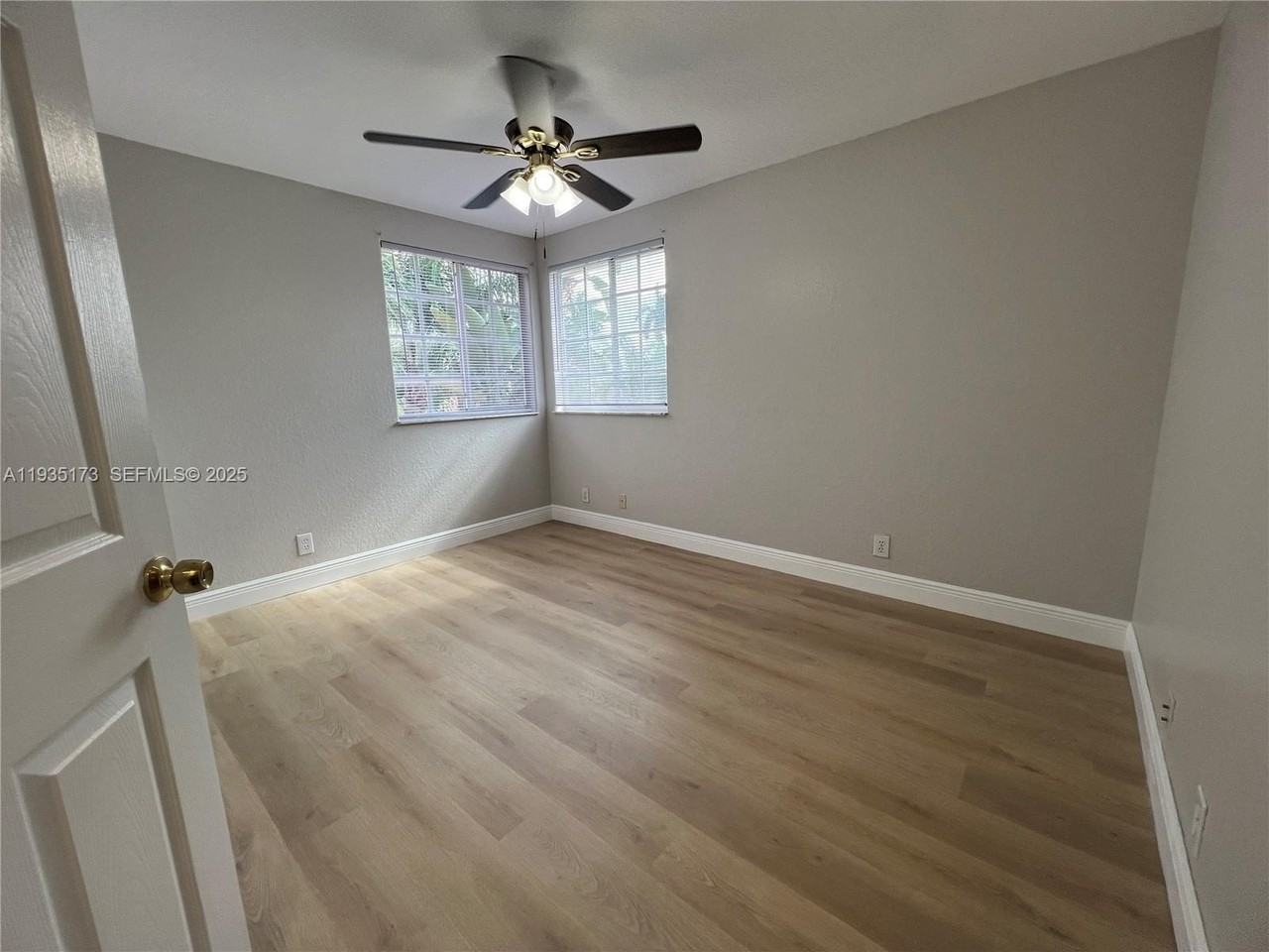 1075 Spyglass - Photo 7 of 17