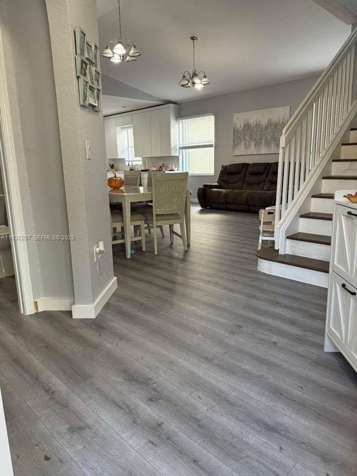 1271 Ne 40th Rd #1271 - Photo 3 of 15