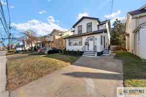 featured image of 1608 Brunswick Ave #2