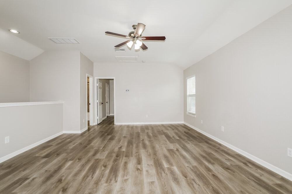 7415 Durango Creek Dr - Photo 6 of 17