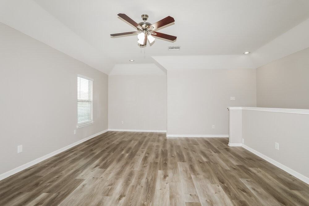 7415 Durango Creek Dr - Photo 7 of 17