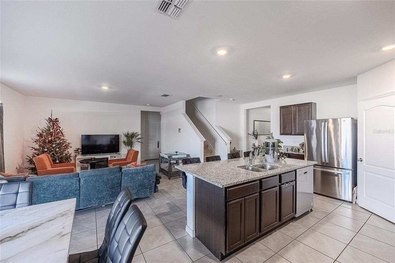 3883 Resting Robin Ave - Photo 3 of 44