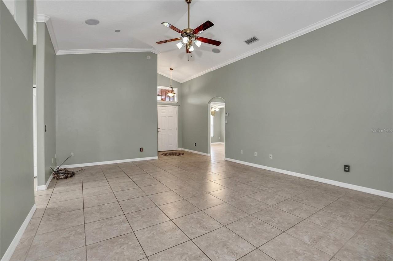 9966 Brodbeck Blvd - Photo 4 of 26