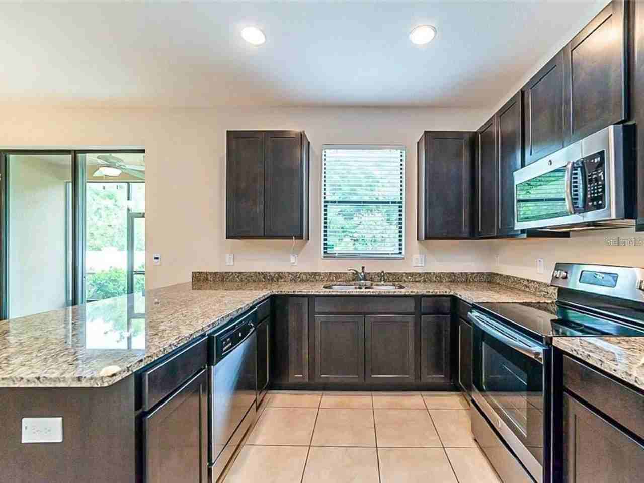 2440 Seven Oaks Dr - Photo 4 of 14