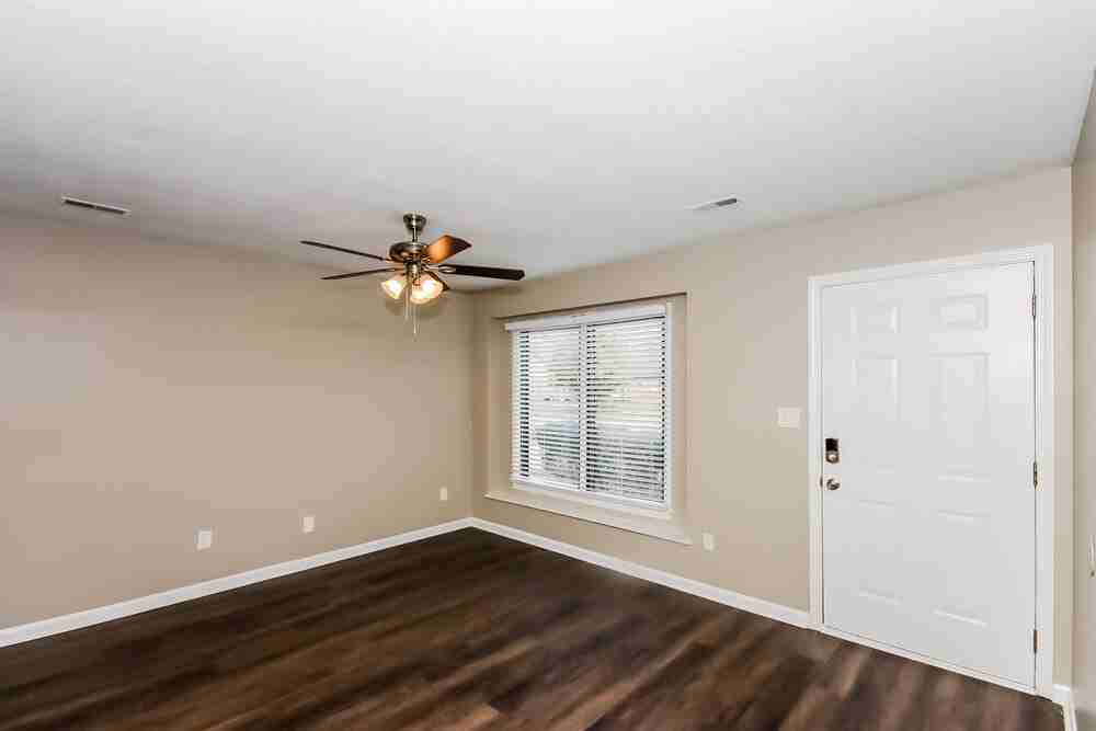3407 Pine Meadow Dr - Photo 4 of 16