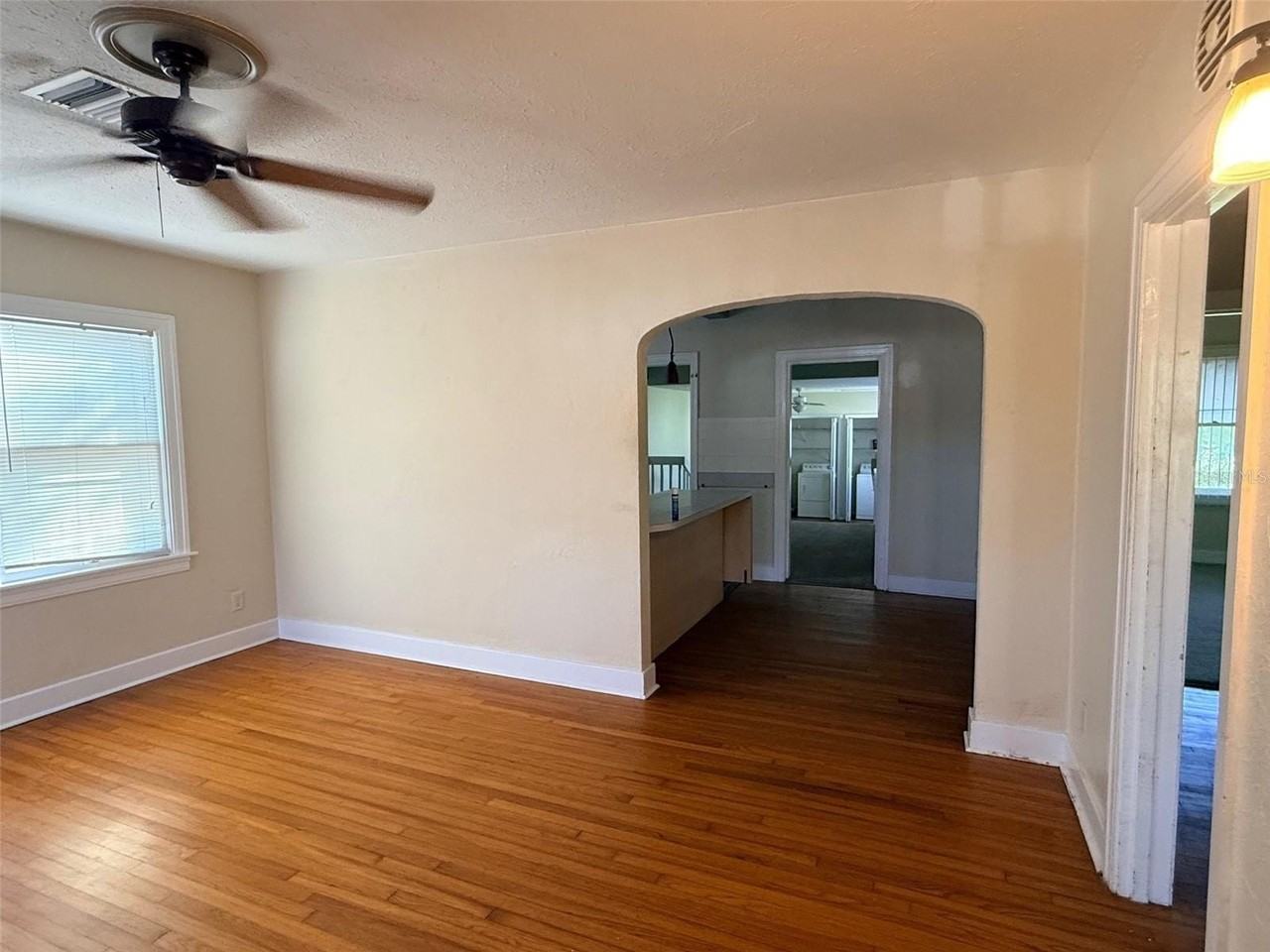 3610 Dartmouth Ave N - Photo 3 of 31