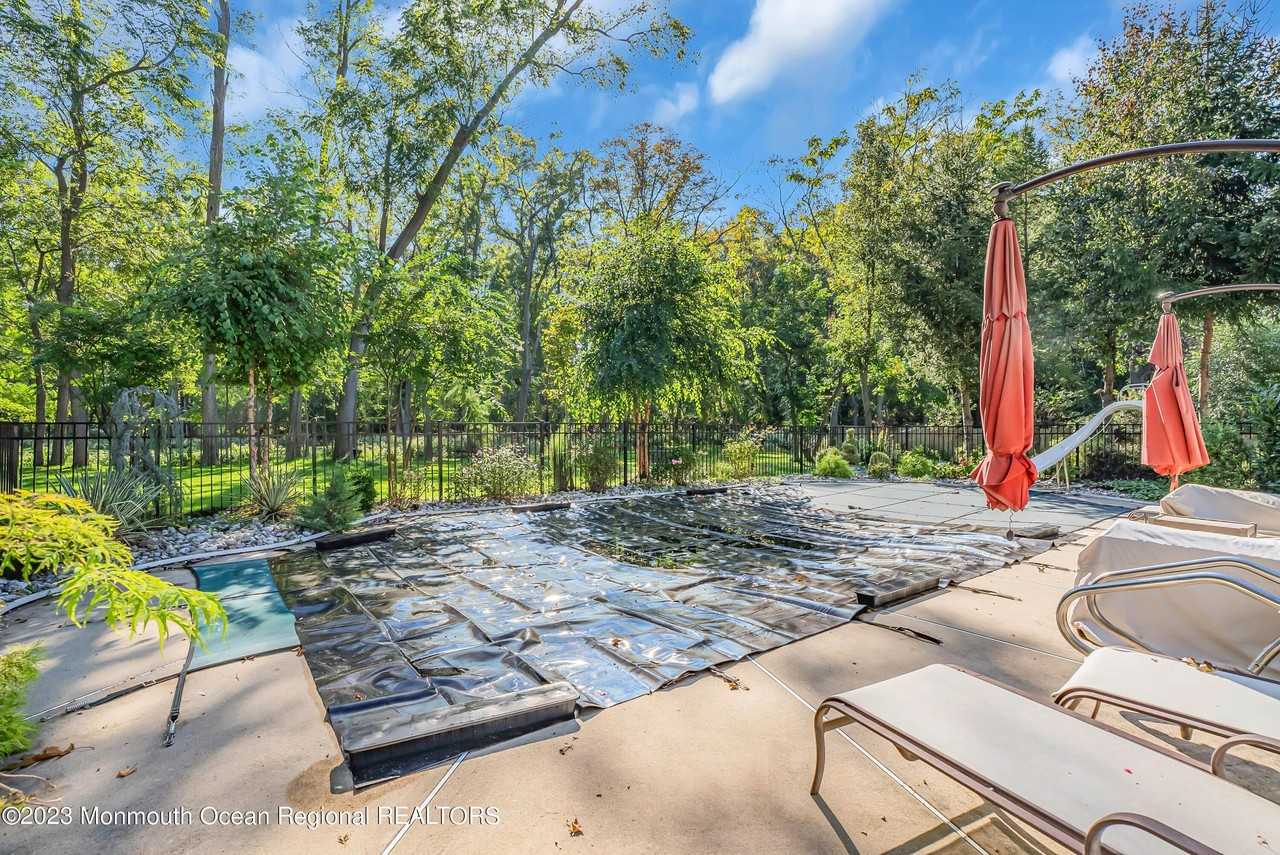 900 Darlene Ave - Photo 2 of 50