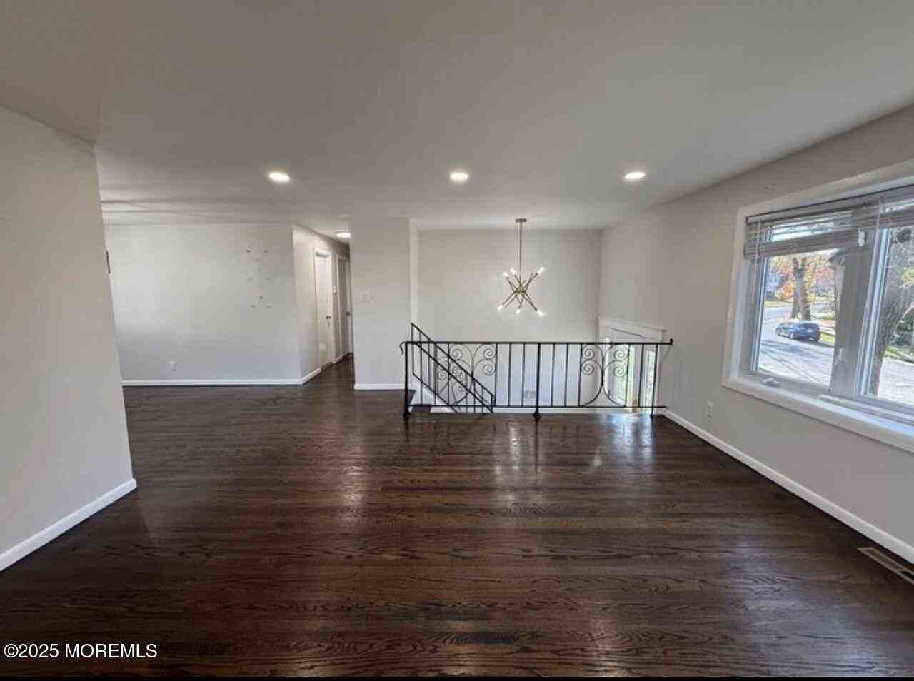 205 Mardale Drive - Photo 4 of 22