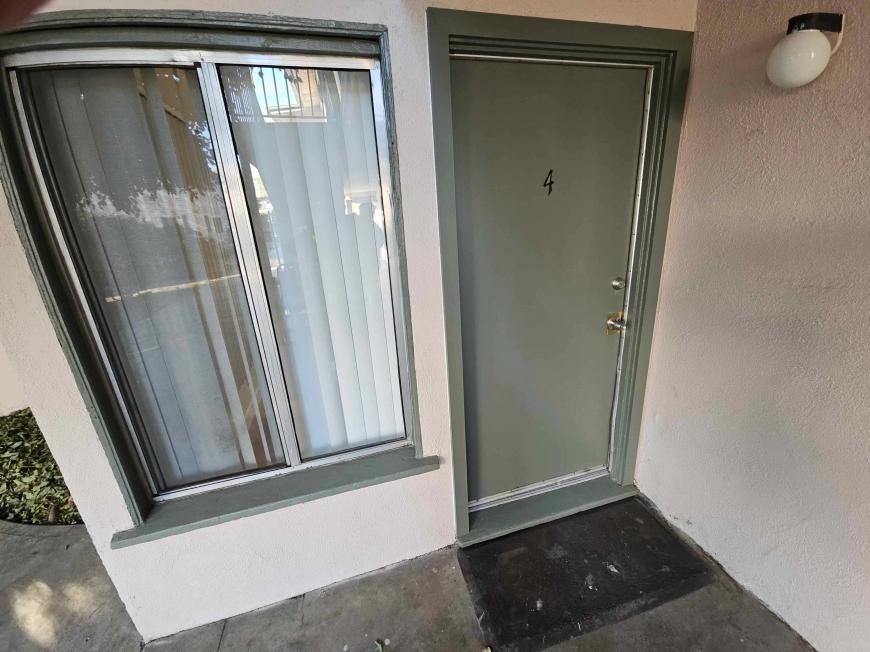 7321 Woodman Ave - Photo 3 of 10