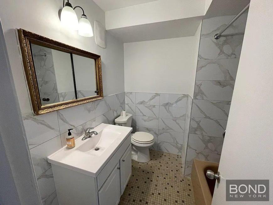 45 Monitor St - Photo 3 of 10