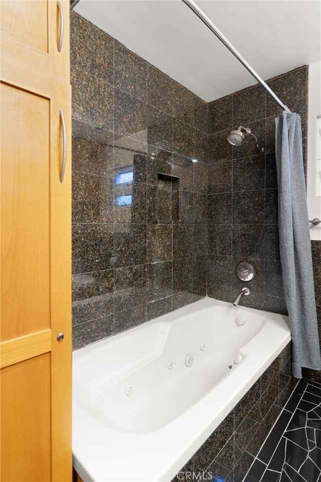 34061 Callita Dr - Photo 7 of 27