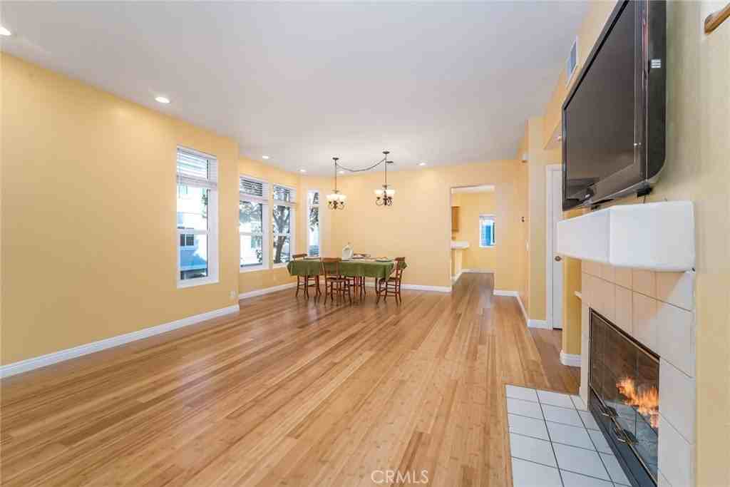 537 N Pageant Dr #C - Photo 4 of 31