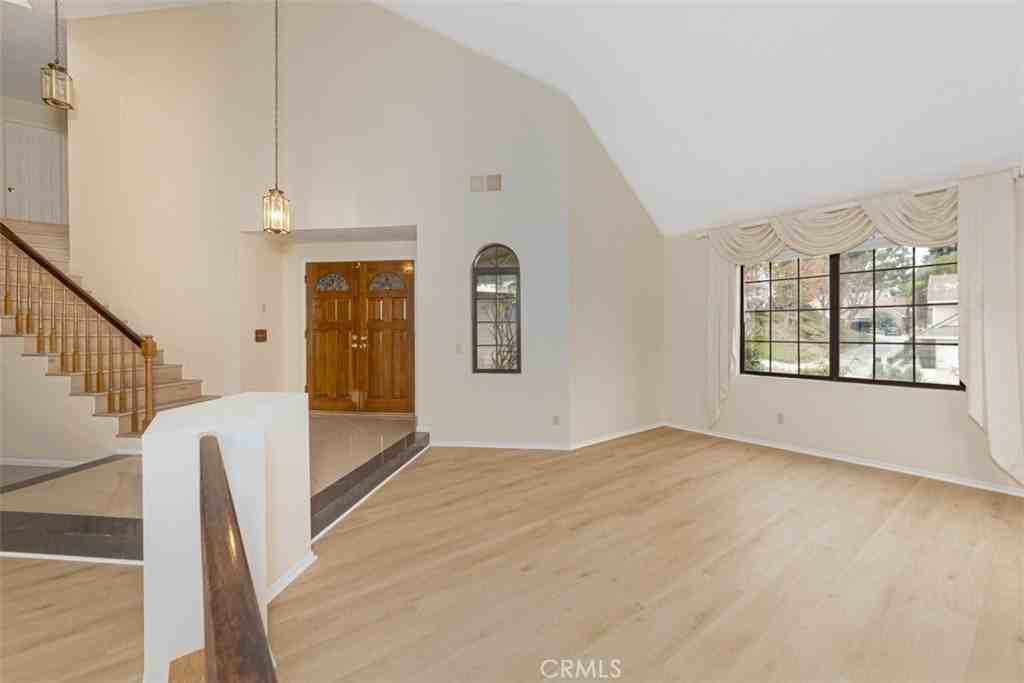 4470 E Ardmore St - Photo 4 of 12