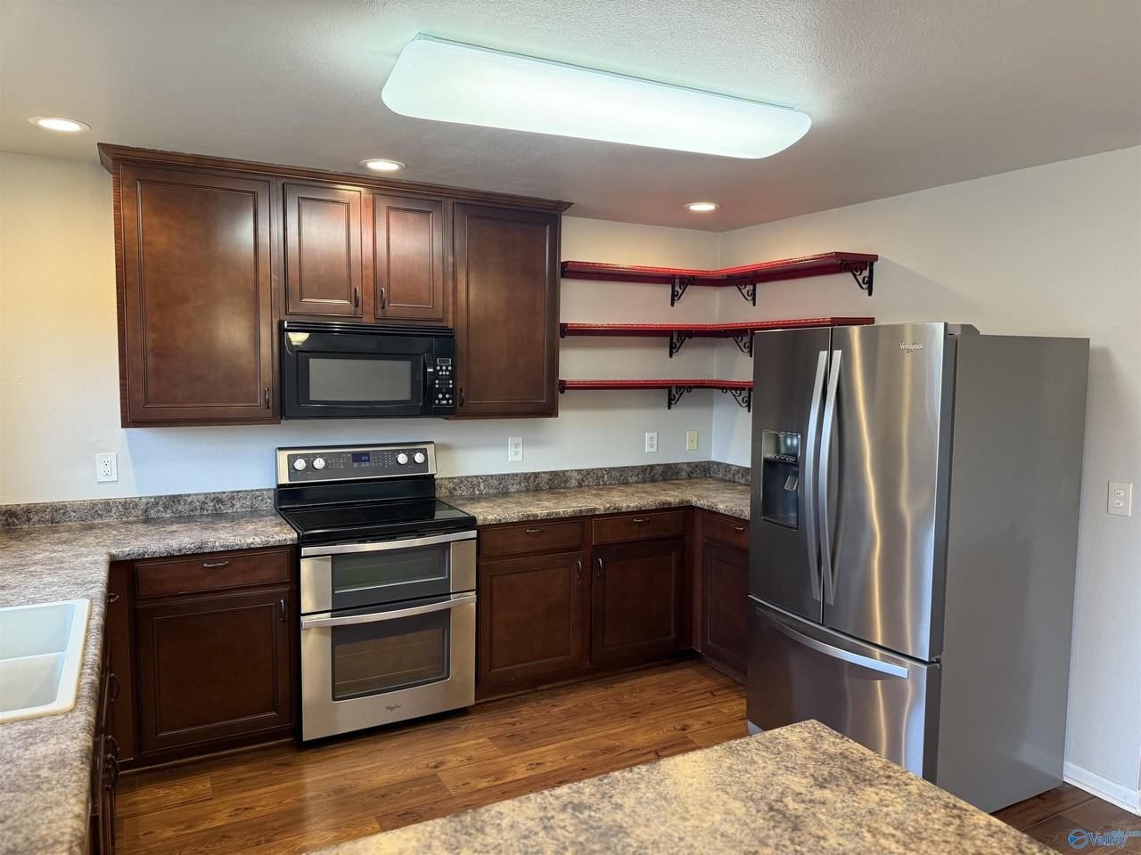 101 Fire Fly Ln - Photo 5 of 15