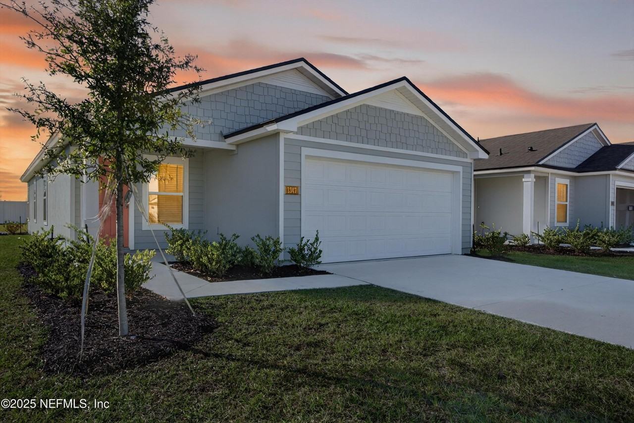 1347 Little Heron Pl - Photo 7 of 46