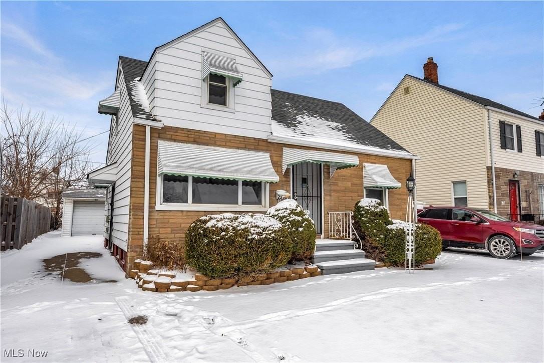 22501 Arms Ave - Photo 2 of 27