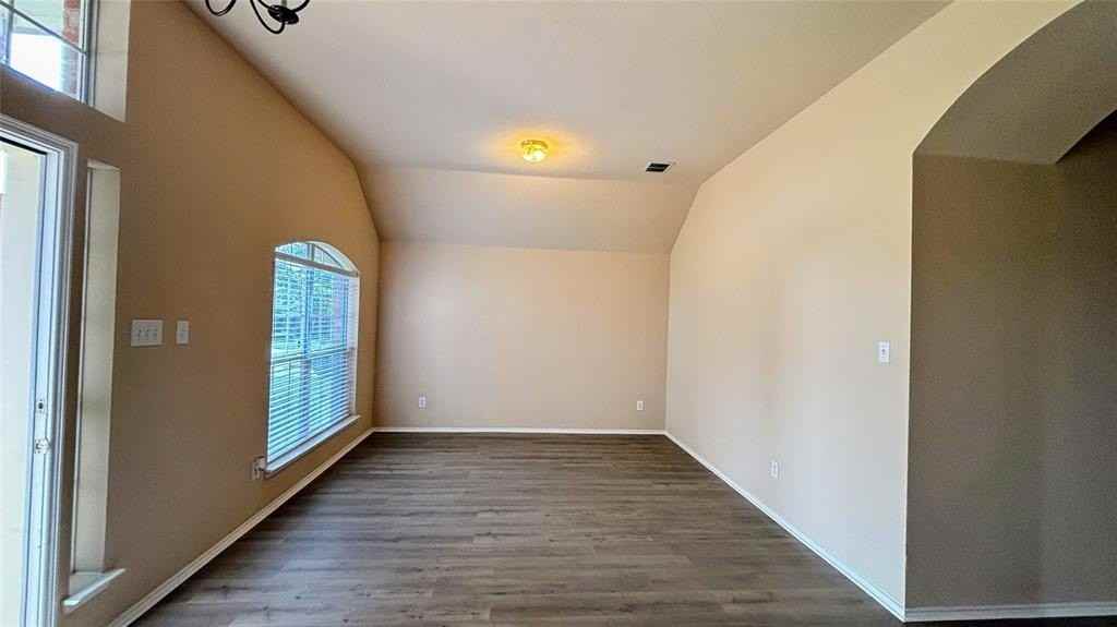 2007 Walnut Hills Ln - Photo 3 of 12