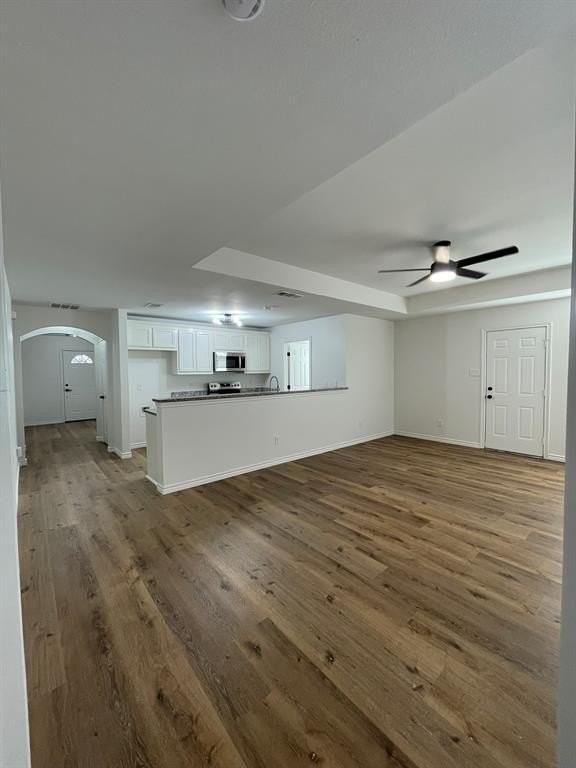 212 Mineral Wells St - Photo 3 of 16