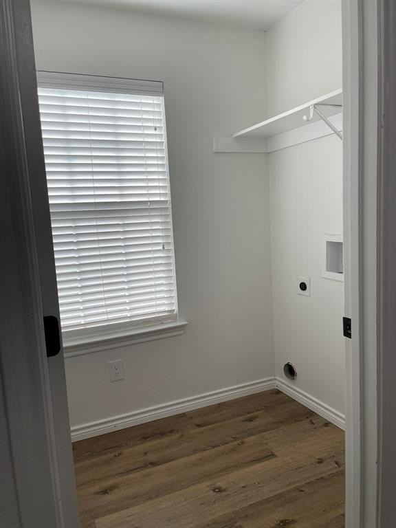 212 Mineral Wells St - Photo 6 of 16