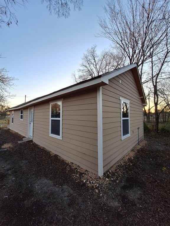 240 W Marshall St - Photo 5 of 29