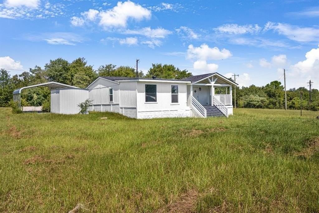 17982 County Road 4104 - Photo 2 of 18