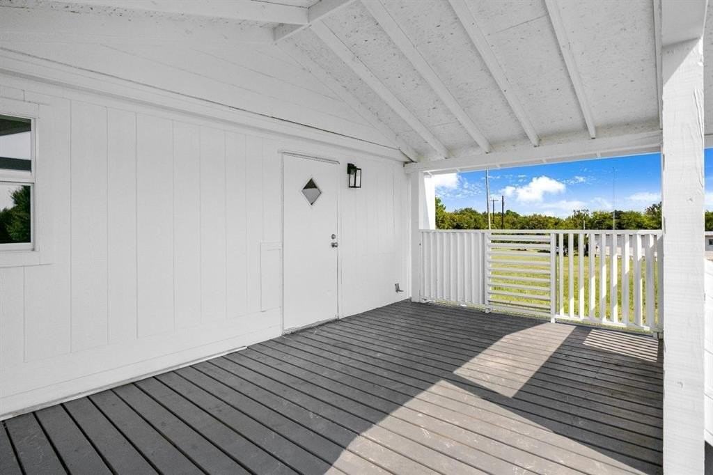 17982 County Road 4104 - Photo 4 of 18