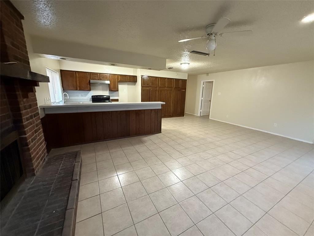 5005 Galaxie Rd - Photo 6 of 8