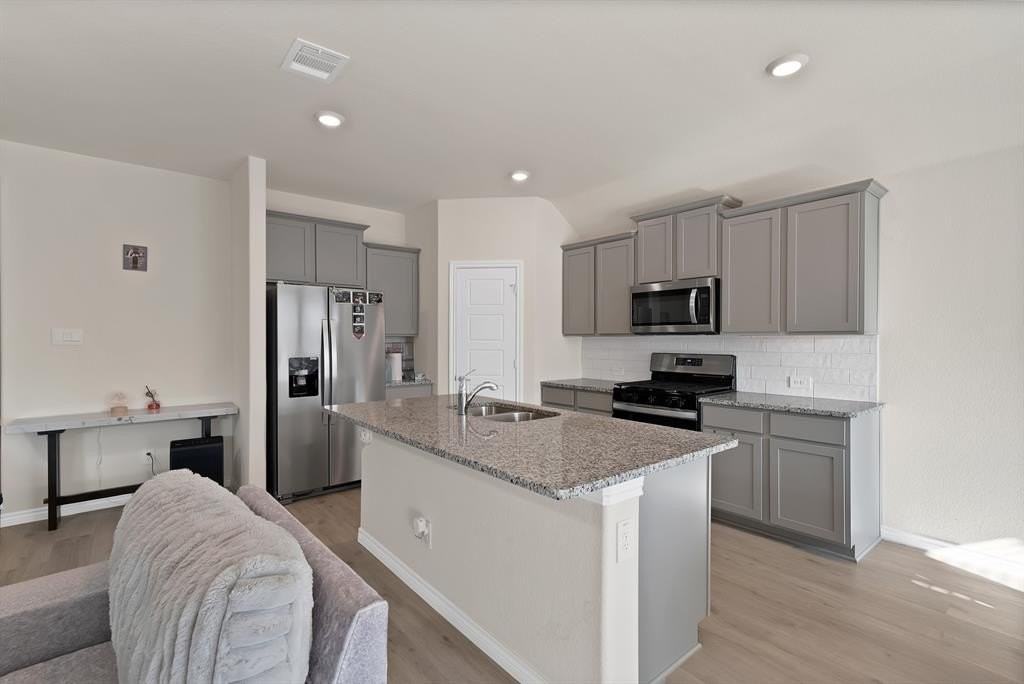 10108 Sunnyview Ln - Photo 4 of 24