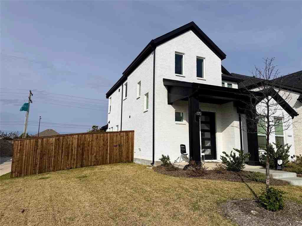 11402 Chepstow Crescent Ct - Photo 2 of 34