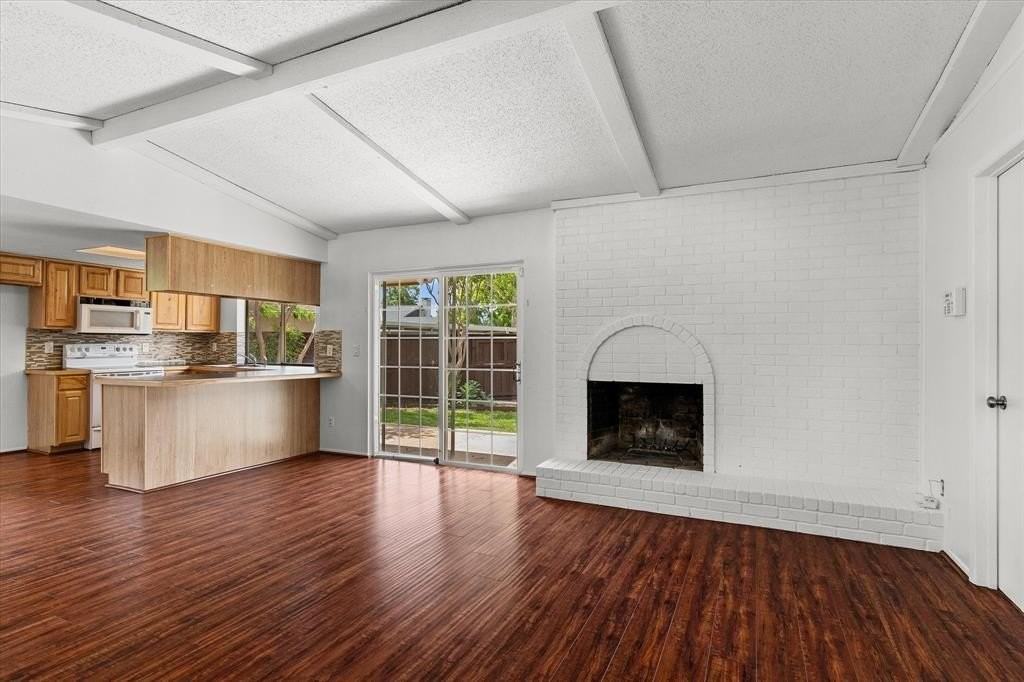 2804 Royal Oaks Dr - Photo 7 of 28