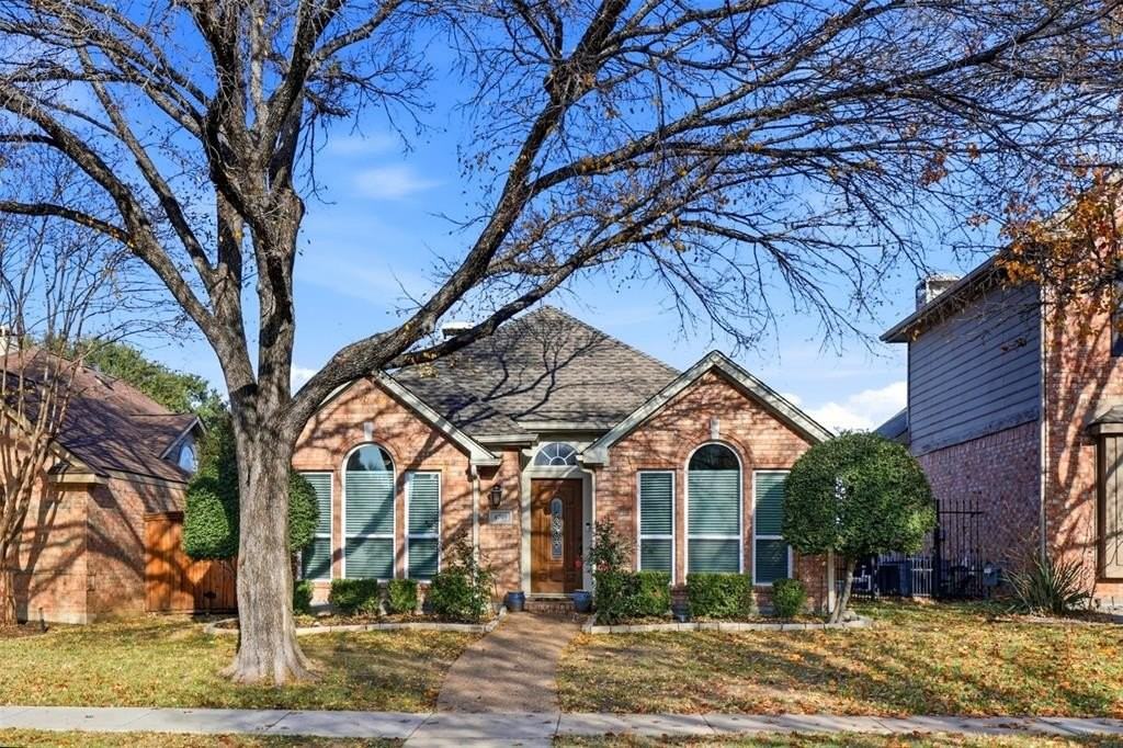 4709 Rockcreek Ln - Photo 2 of 35