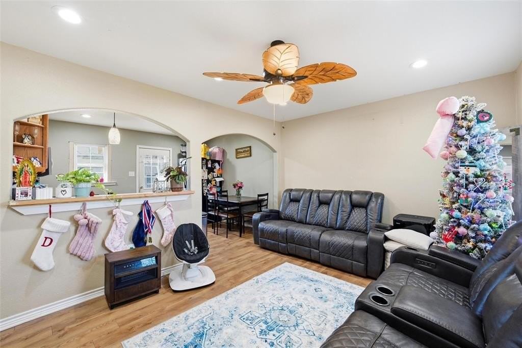 2217 Joey Dr - Photo 3 of 12