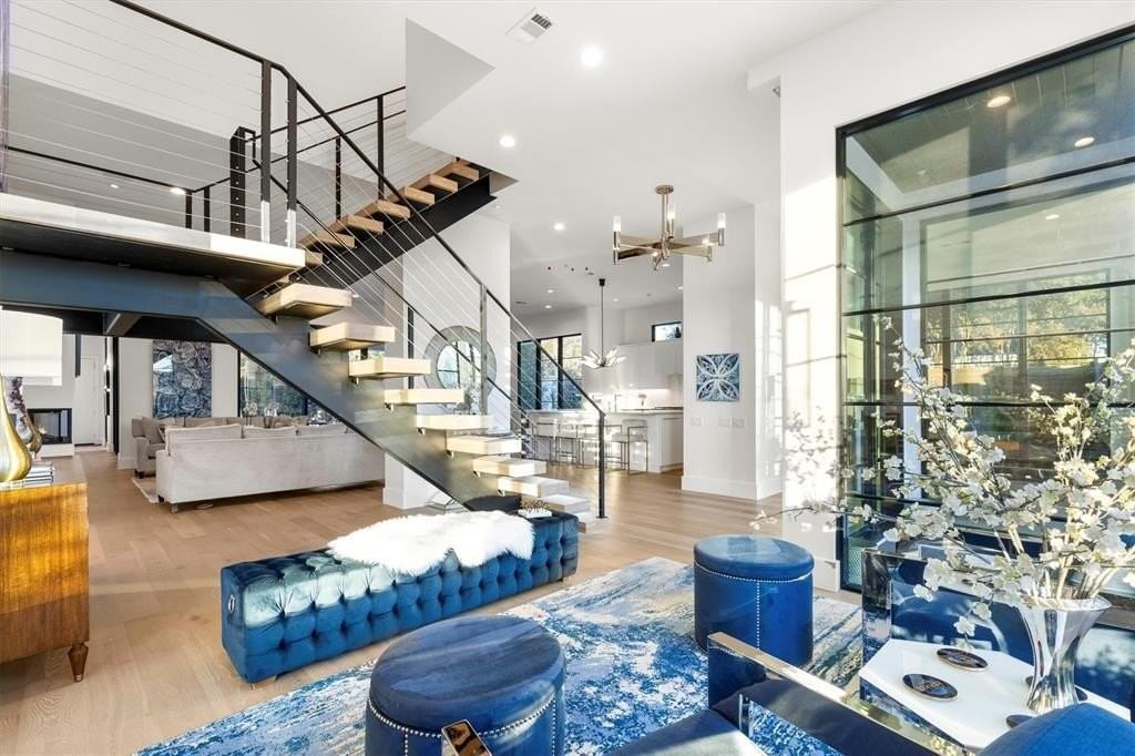 3771 Almazan Dr - Photo 3 of 39