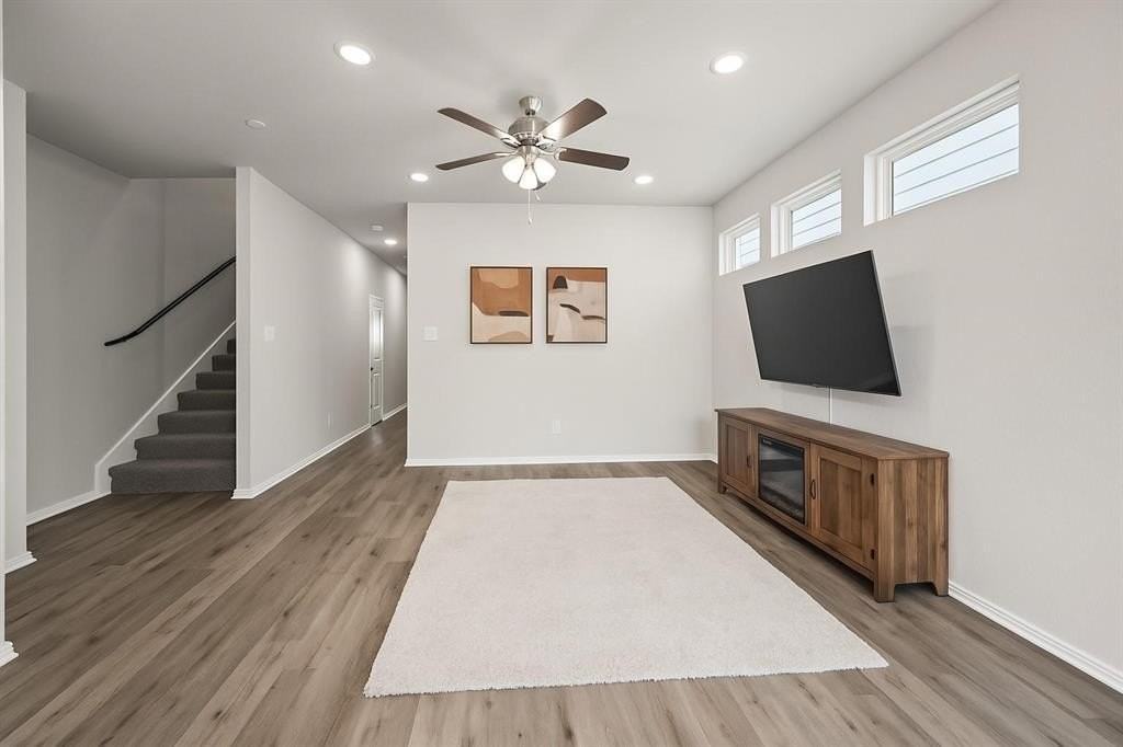 3225 Hampton Dr - Photo 5 of 22