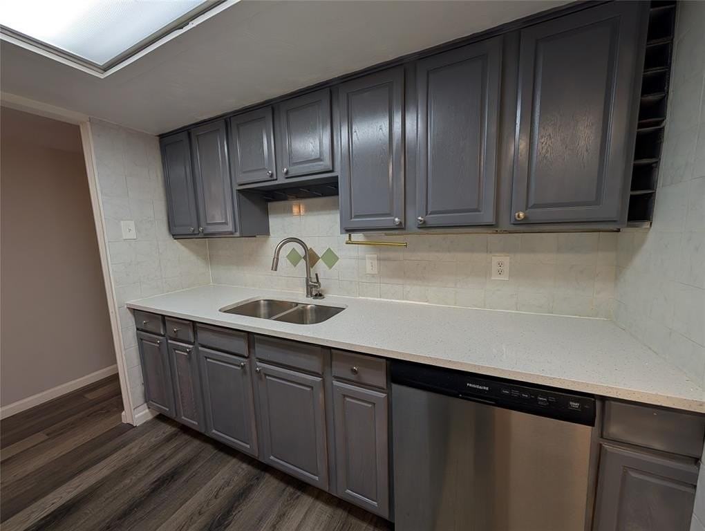 818 Calvin Dr - Photo 6 of 16