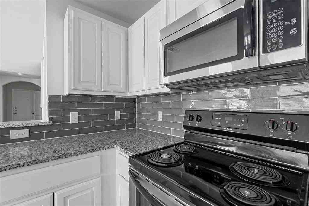 507 W Walker St #509 - Photo 5 of 23
