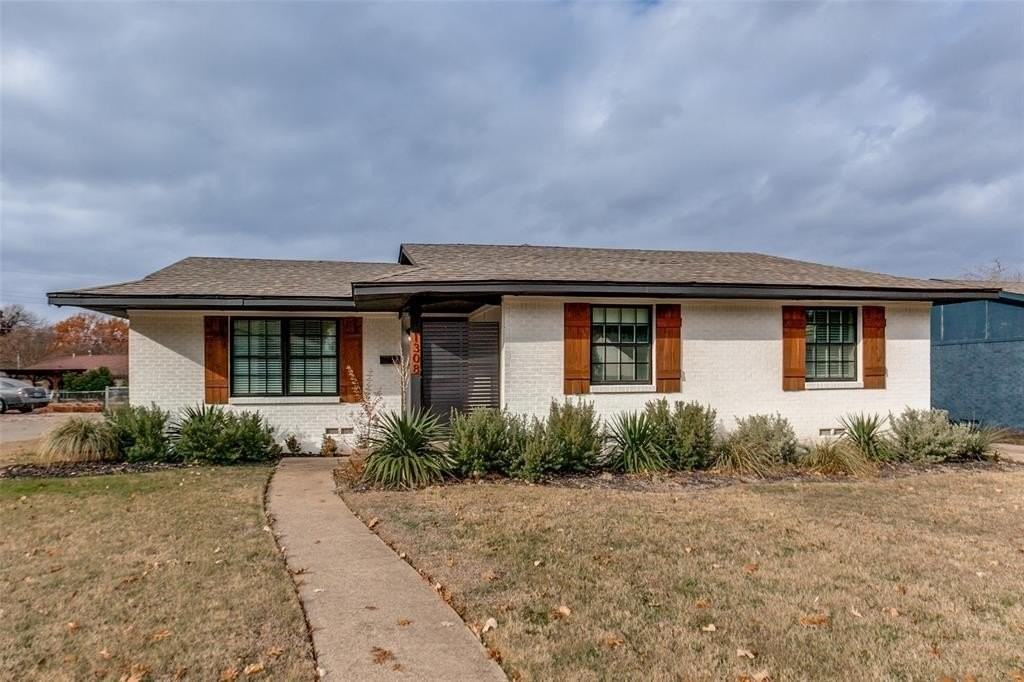 1308 Northlake Dr - Photo 2 of 25