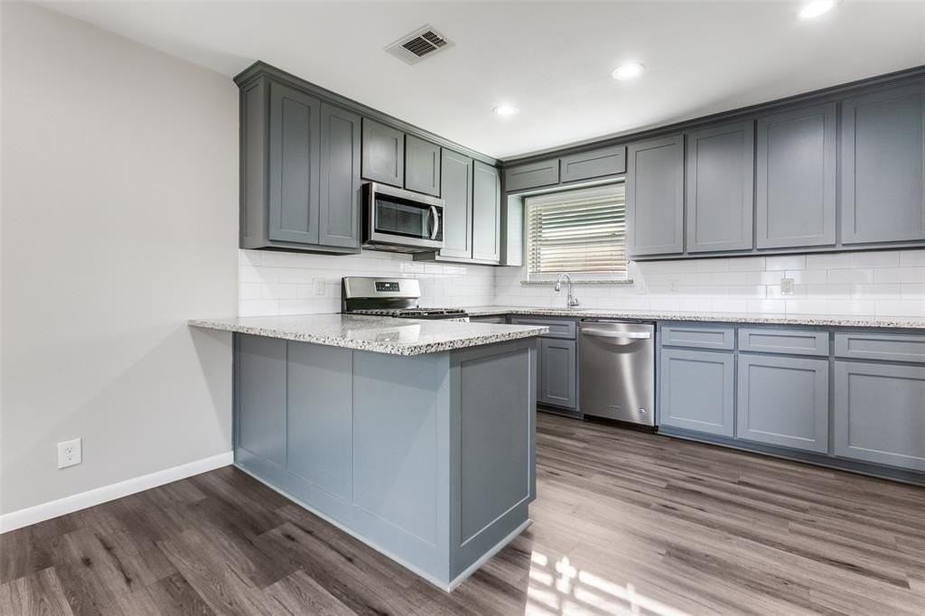 1308 Northlake Dr - Photo 7 of 25