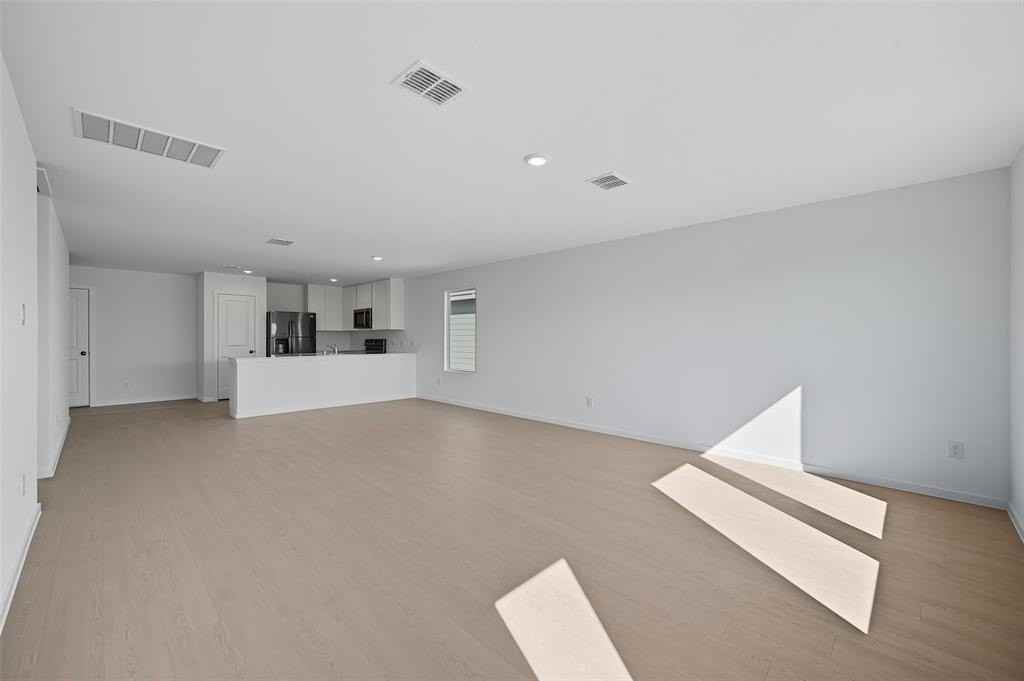 6733 Haines Dr - Photo 2 of 18