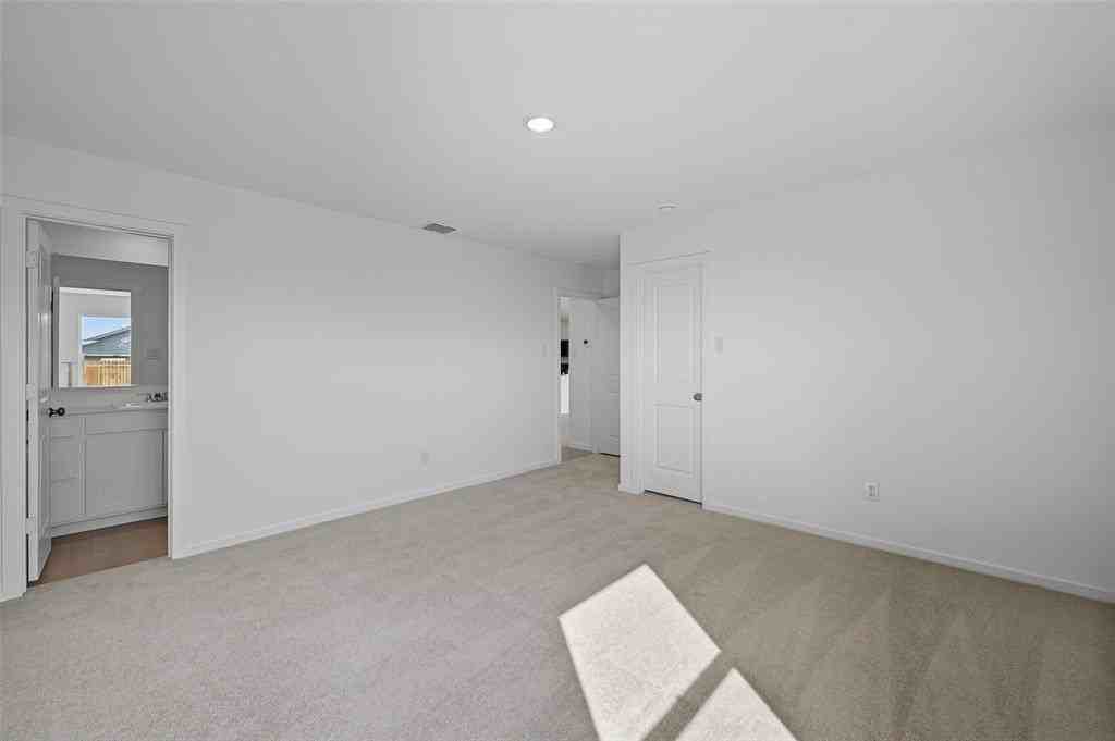 6733 Haines Dr - Photo 7 of 18