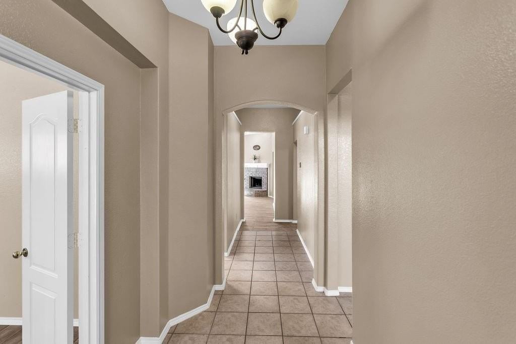 11521 Blanchard Dr - Photo 5 of 31