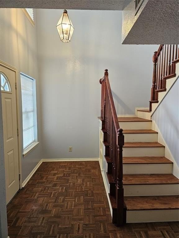 701 Towne House Ln - Photo 3 of 25