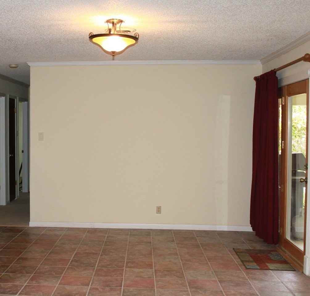 1611 W 21st St - Photo 4 of 10