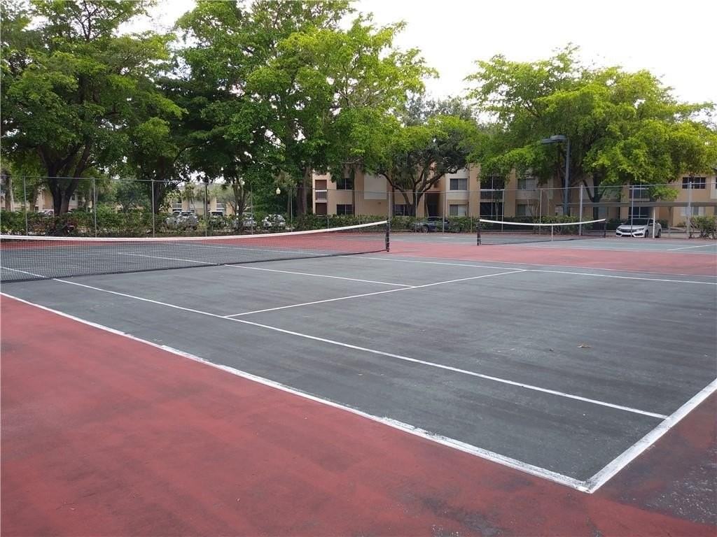 9799 Westview Dr #1012 - Photo 3 of 20