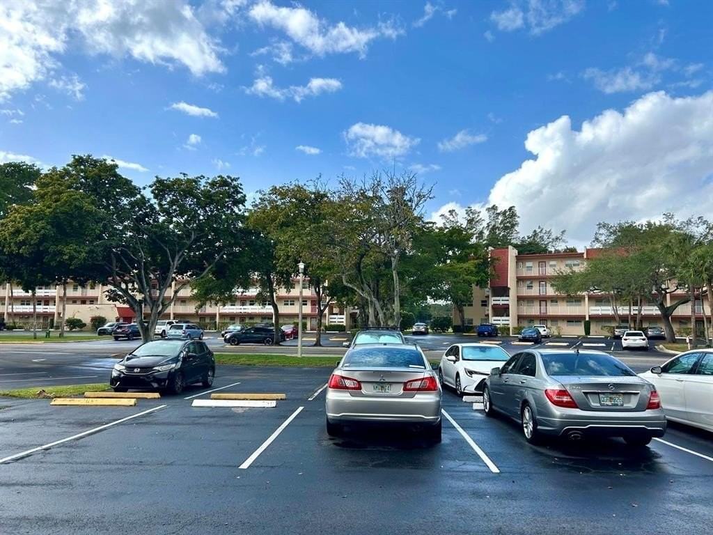 1050 Country Club Dr #303 - Photo 2 of 26