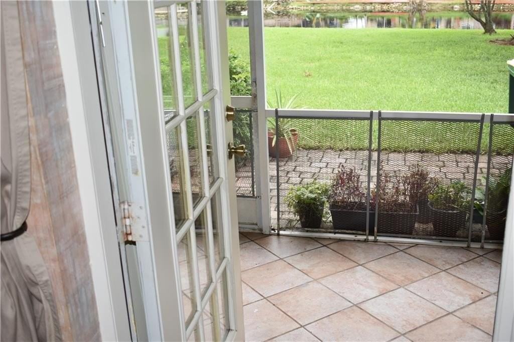 7890 Dixie Beach Cir - Photo 5 of 19