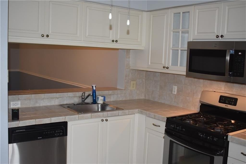 7890 Dixie Beach Cir - Photo 7 of 19